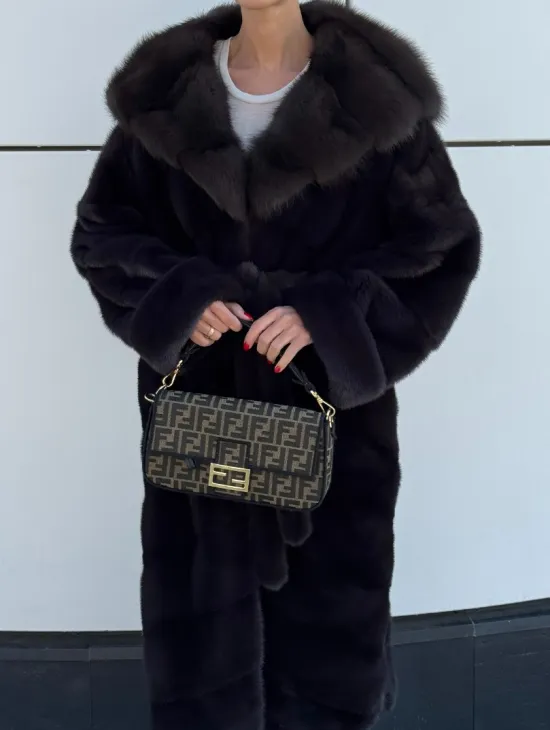 Шуба норковая с капюшоном из меха куница - цвет уголь - фото 5