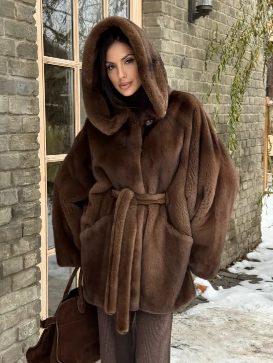 Шуба летучая мышь мех NAFA с капюшоном - цвет соболь - фото 5