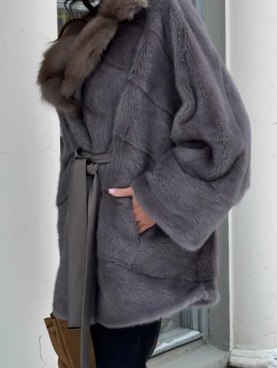 Полушубок летучая мышь из норки с воротником из куницы - цвет графит - фото 1