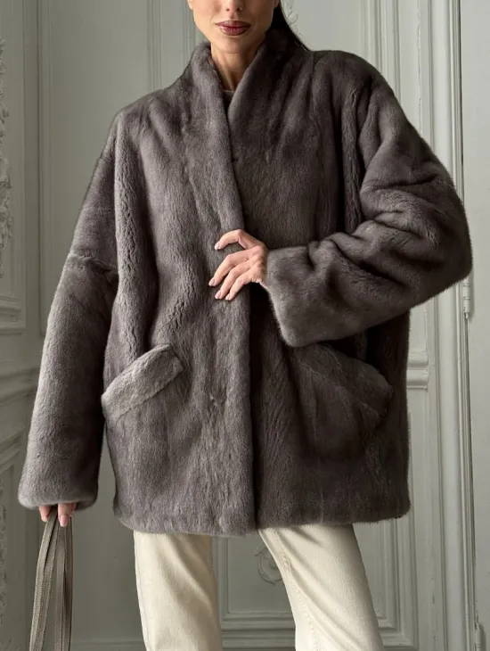 Женский меховой норковый полушубок с V-образным воротником - фото 2