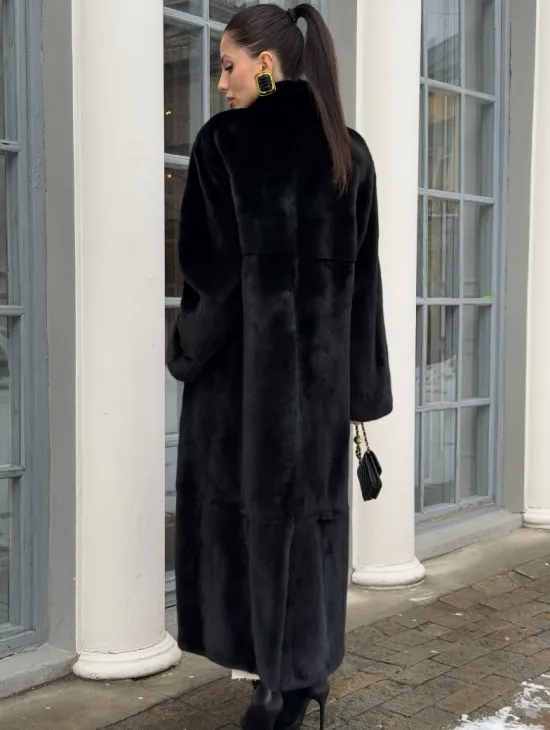 Цельнокроенная норковая шуба из аукционной норки Blackglama - фото 1