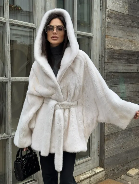 Шуба норковая летучая мышь с капюшоном, мех аукционная норка Palomino - фото 8