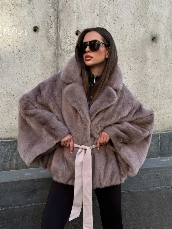 Автоледи из норки под пояс, фасон 