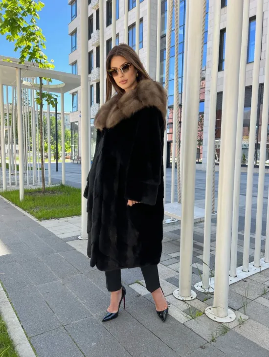 Норковая шуба с капюшоном из куницы фасон балон - фото 5