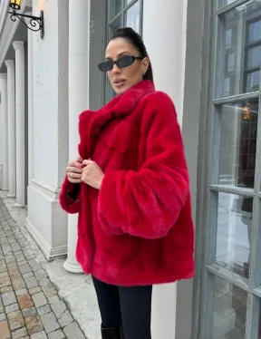 Полушубок норковый в гранатовом оттенке - фото 3