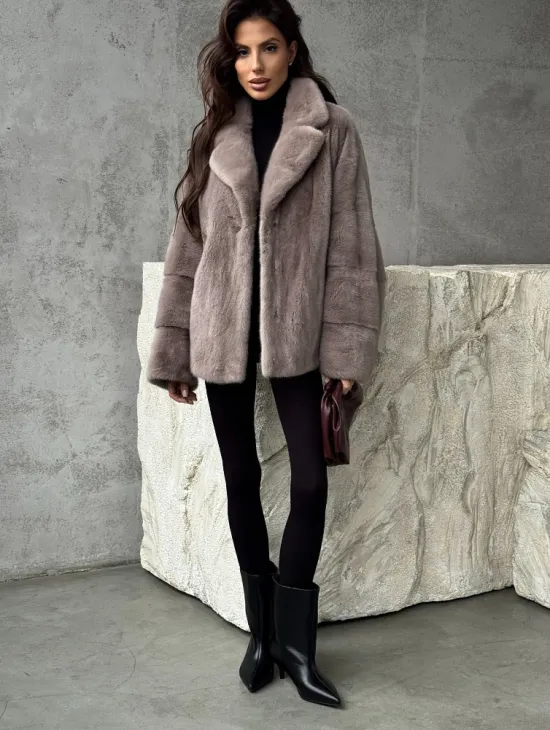 Короткая женская норковая шуба - фото 4