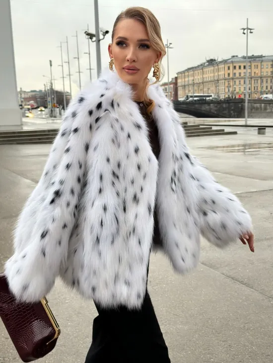 Шуба укороченная из арктической лисы под рысь - фото 9