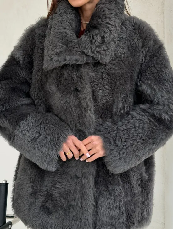 Серая дубленка из тиградо - фото 2