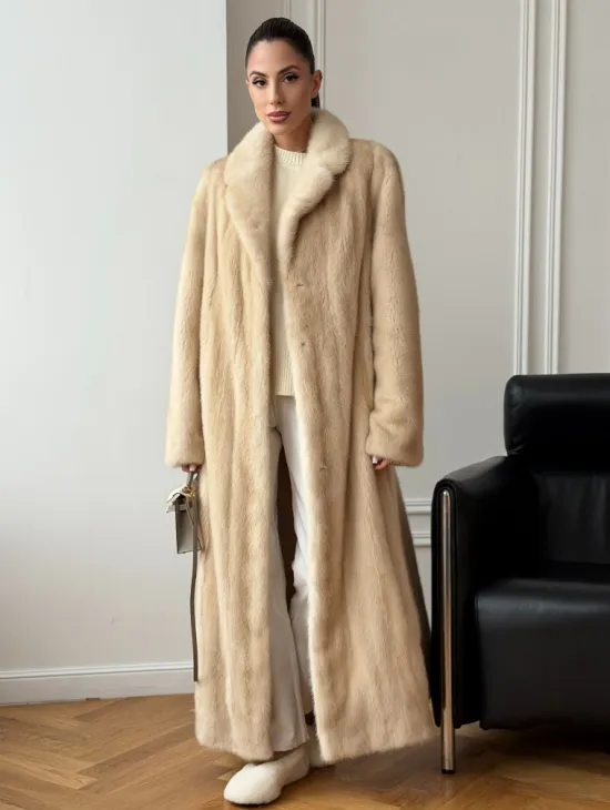 Длинная норковая шуба в натуральном цвете пастель - фото 0