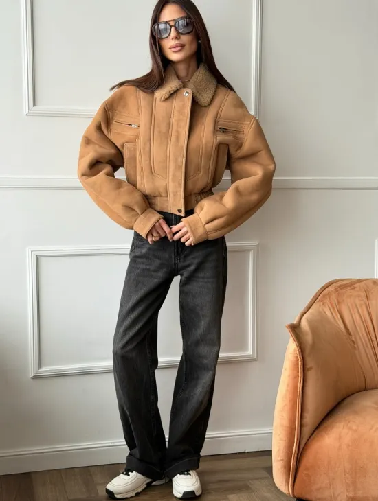 Зимняя женская дубленка - бомбер - фото 4