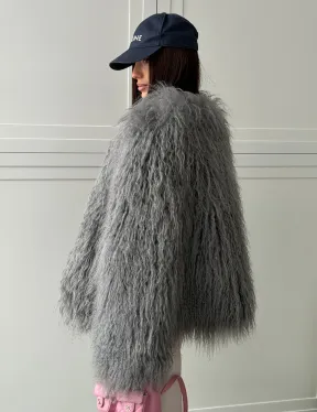 Серая шуба из натурального меха ламы - фото 8