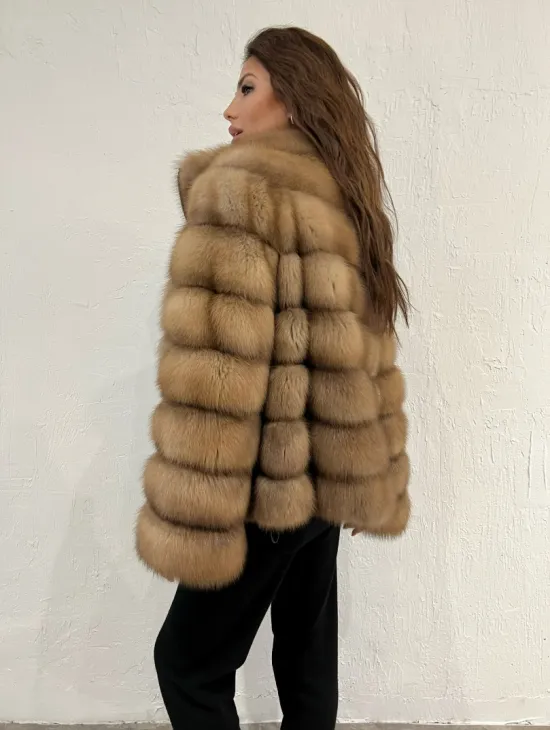 Шуба из меха куницы на молнии - фото 7
