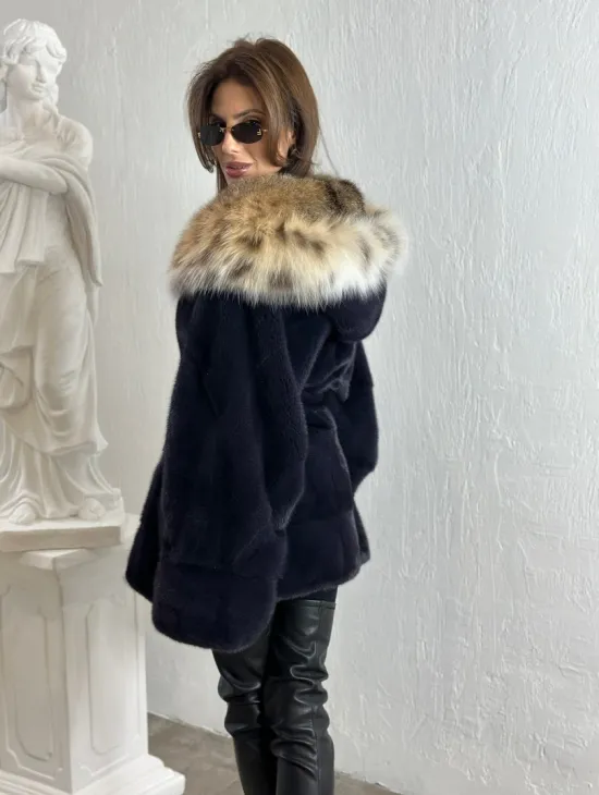 Летучая мышь норка с капюшоном из меха рыси - цвет инфинити - фото 5